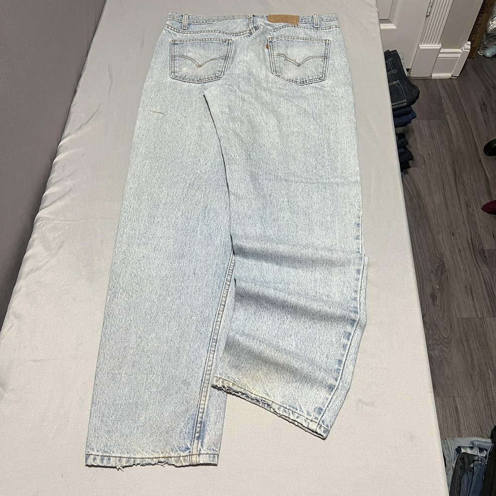 Levis 550‎ Jeans Mens 36x34 Blue Light Wash Relaxed Tapered Leg Denim Distressed
